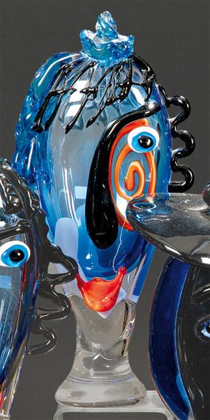 Cara cubista de cristal de Murano en azul, blanco y negro.