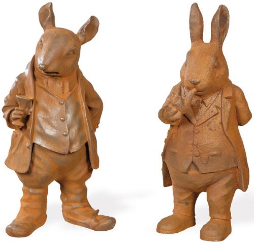 "Conejo con Pipa" y "Ratón con Copa" de hierro colado para jardín.