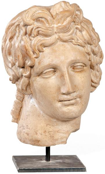 Cabeza de Afrodita en caliza.