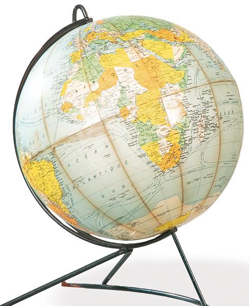 Globo terráqueo Girard et Barrére en plástico h. 1947-1964.