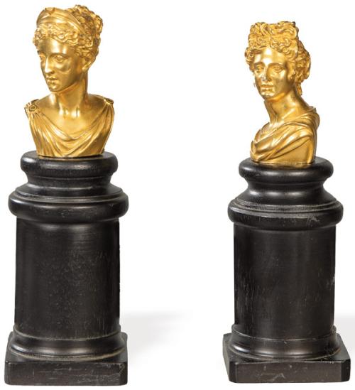 "Apolo del Belvedere" y "Artemisa" pareja de bustos de bronce dorado al mercurio, Francia S. XiX.