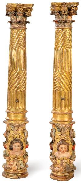 Pareja de columnas de madera tallada, dorada y policromada, Esapña S. XVII.