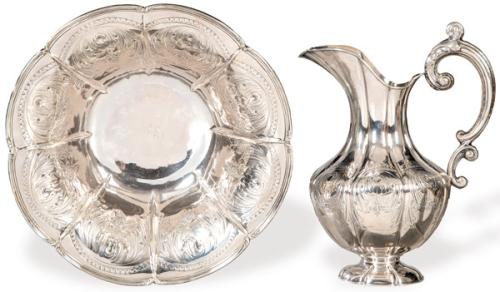 Aguamanil de plata francesa punzonada de Emile Hugo, París (1.853-1.880) con marca de exportación en vigor de 1838 a 1879.