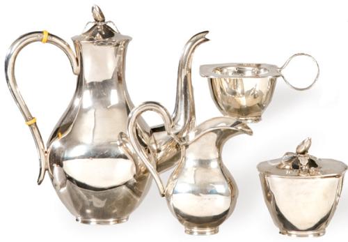 Cuatro piezas de juego de café de plata española punzonada 1ª Ley de Durán.