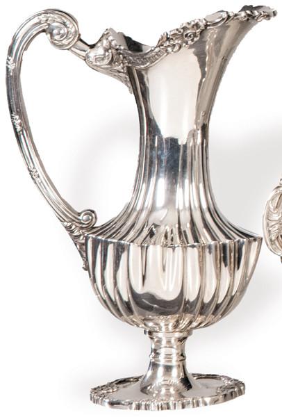 Jarra de plata española punzonada 1ª Ley de Espuñes. 