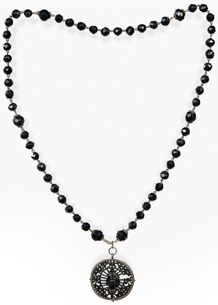  Rosario de azabache tallado y plata, España S. XVII.