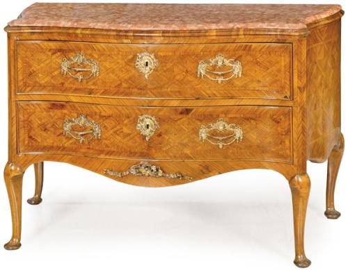 Cómoda barroca con dos cajones de perfil sinuoso en madera de palo de rosa y palo de violeta