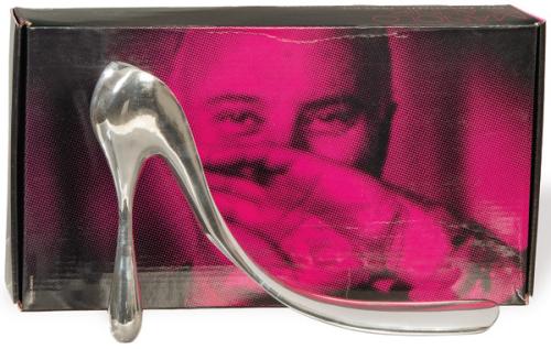 Manolo Blahnik (Santa Cruz de La Palma, 1942– ) para Habitat, c. 2010