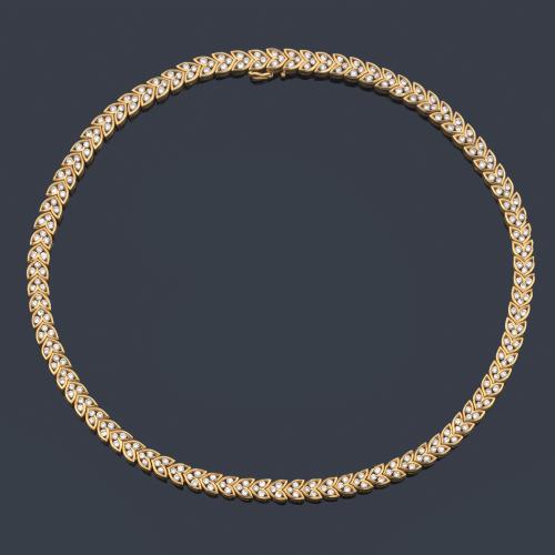 Collar en forma de espiga con brillantes de aprox. 5,40 ct en total.