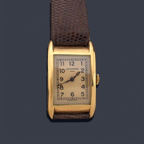  LONGINES de caballero con caja en oro amarillo de 18 K.