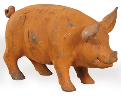 Cerdo de hierro colado para jardín.