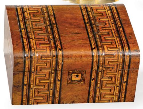 Caja victoriana en nogal con marquetería de frutales