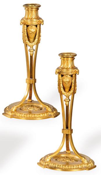 Pareja de candeleros de bronce dorado de Ferdinand Barbedienne ( Francia 1.810-1.892).
