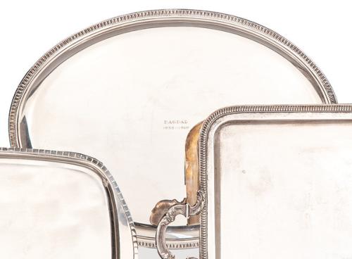 Bandeja oval de plata punzonada Ley 885 del platero Irakí Jekelian con inscripción y fecha grabada en la superficie "Bagdad 1958-1960"