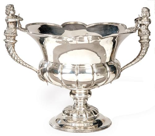 Centro de mesa de plata española punzonada 1ª Ley.