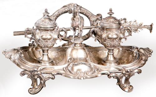 Escribanía de plata alemana punzonada Ley 800 de Deyle Gebruder ff. S. XIX pp. S. XX.