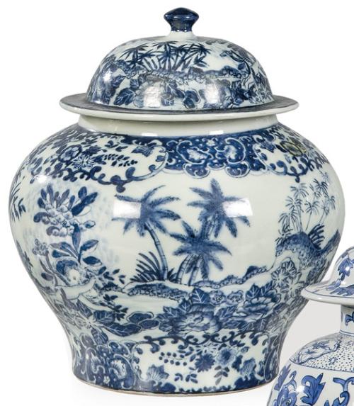 Tibor de porcelana china azul y blanco con marca Yong Sheng Tang Zhi (Hecho para el pabellón de la victoria eterna), Periodo República (1912-1949).