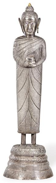 "Buda de la Misericordia" en metal cubierto de lámina de plata repujada y cincelada, Camboya, Oudong (norte de Phnom Pehn), S. XIX.