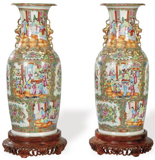  Pareja de jarrones de porcelana china de Cantón, Dinastía Qing S. XIX.