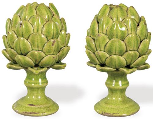  Pareja de centros en forma de alcachofas en cerámica moldeada y esmaltada.