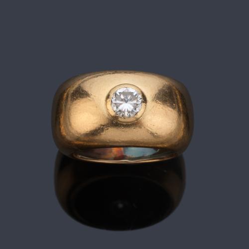  Anillo con brillante de aprox. 0,50 ct en montura de oro amarillo de 18K.
