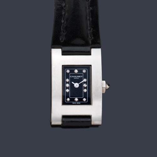  CHAUMET ref. W01211/045 de señora con caja en acero.