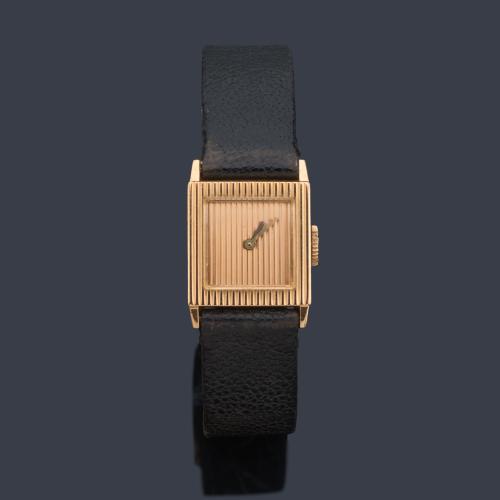 BOUCHERON París Carrèe Square ref. 76.730 de señora con caja en oro rosa de 18 K, años 60.