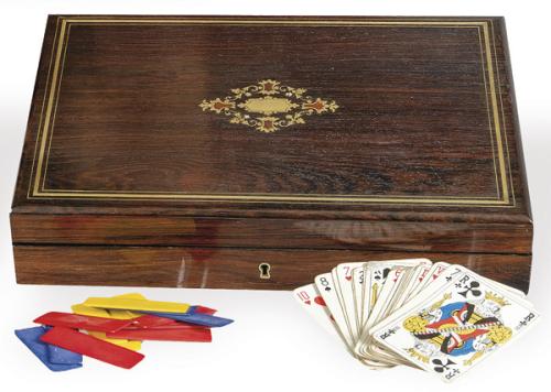  Caja de juego Napoleón III en palosanto con marquetería de  latón y nácar, Francia h. 1870.