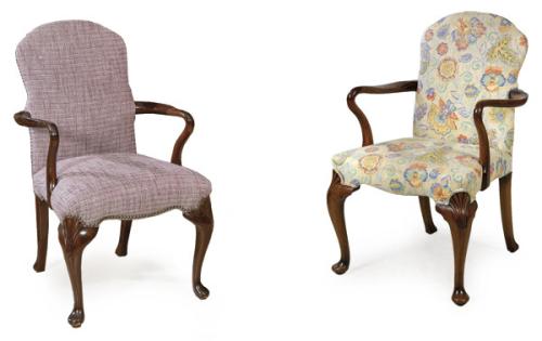  Pareja de butacas Jorge II en madera de caoba tallada, con patas delanteras ligeramente cabriolé, y tapicería de tela de época posterior.