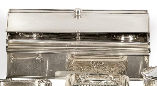  Escribanía de plata inglesa punzonada Ley Sterling de William Bennett, Londres 1811.