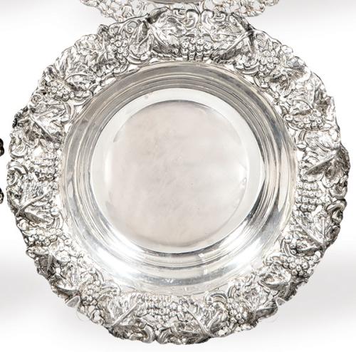  Centro de mesa circular de plata española punzonada 1ª Ley.