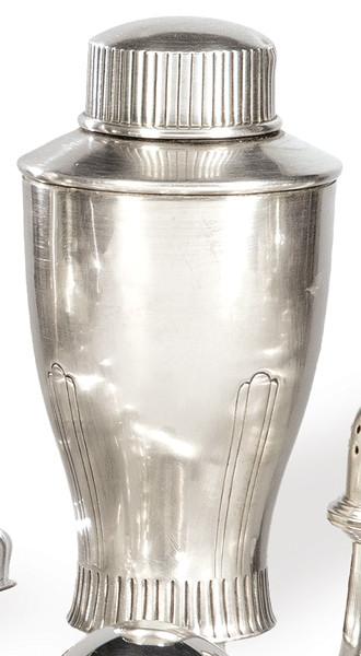  Coctelera de plata española punzonada 1ª Ley de Orfebrería Rizomera y marca comercial de J. Pérez Fernández.