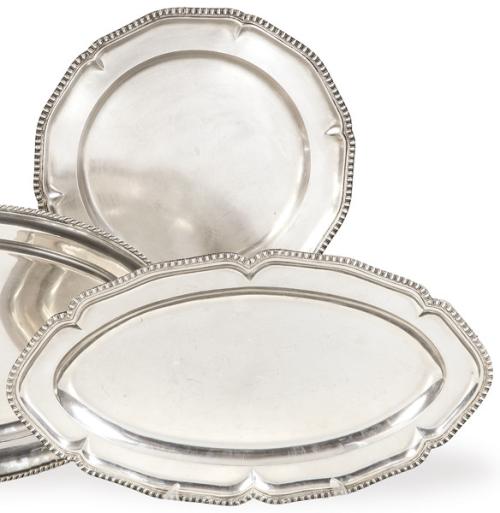  Juego de dos bandejas de plata española punzonada 1ª Ley de Espuñes con marca comercial de Muñoz.