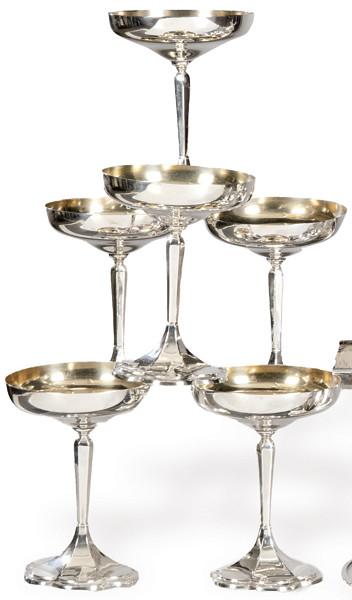  Juego de seis copas de champán de plata española punzonada 1ª Ley de Dionísio García.