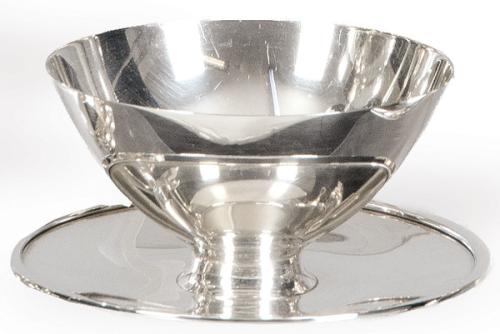  Caviarera con plato incorporado de plata española punzonada 1ª Ley.