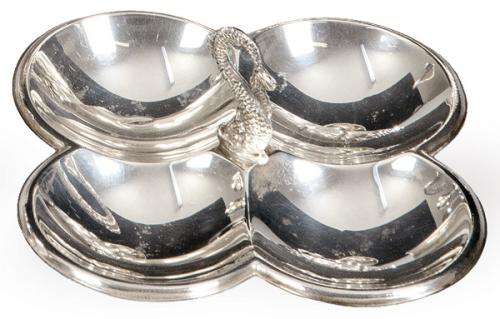 Porta aperitivos de plata española punzonada 1ª Ley de Montejo con marca comercial de J. Pérez Fernández.