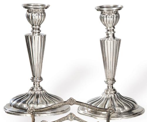  Pareja de candeleros de plata española punzonada 1ª Ley de Durán.
