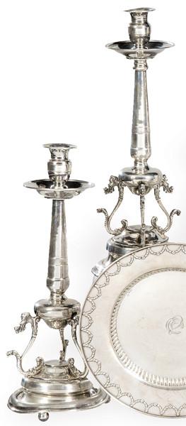  Pareja de candeleros de plata española punzonada 1ª Ley.