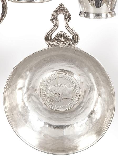  Bernegal de plata española punzonada 1ª con mara comercial de López