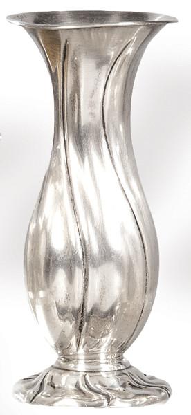  Violetero de plata alemana punzonada Ley 835 pp. S. XX.