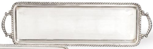  Bandeja rectangular con dos asas de plata española punzonada 1ª Ley.