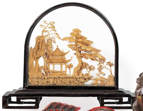  Pagoda en el paisaje tallada en sándalo, China pp. S. XX.