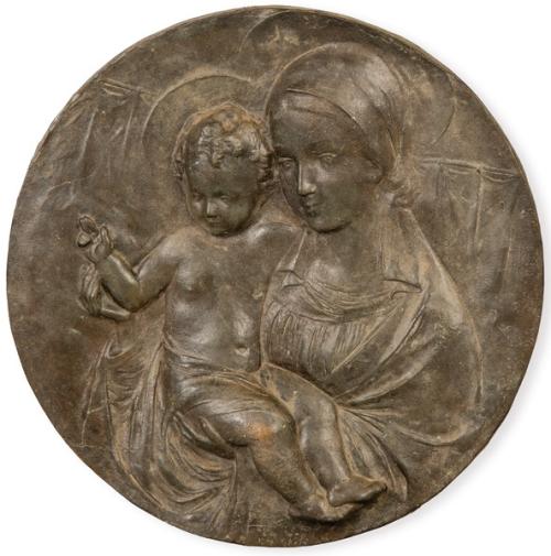  "Virgen con Niño" tondo en bronce ff.  S. XIX