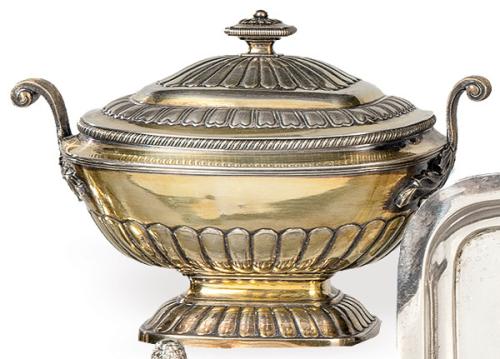  Terrina jorge III de plata inglesa sobre dorada, punzonada Ley Sterling, Londres o 1798.