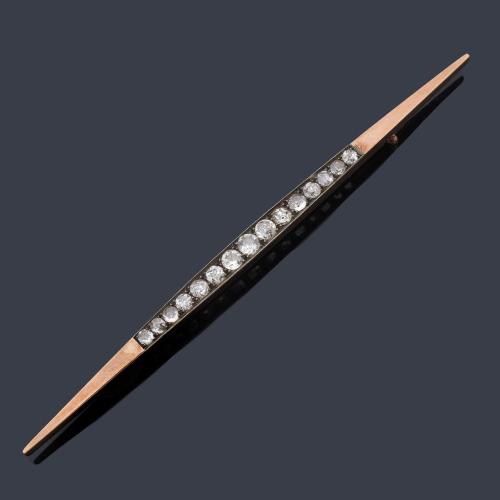  Alfiler - barrita con banda de diamantes talla antigua de aprox. 1,70 ct en total. Ppios S. XX.