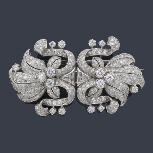  Broche doble - clip con diamantes talla baguette, brillante y 8/8 de aprox. 7,90 ct en total.