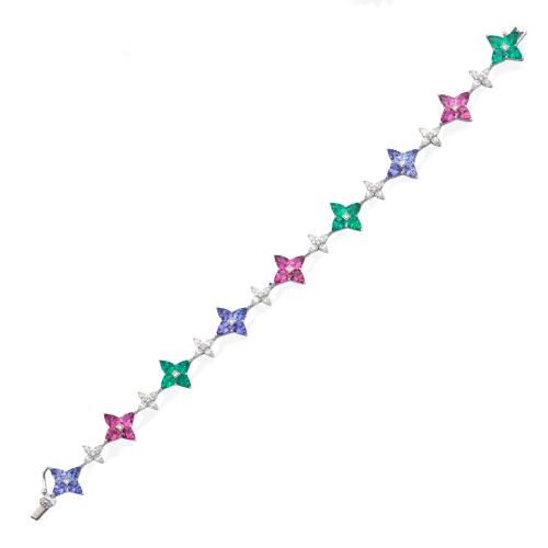  Pulsera con diseño de cruzetas con zafiros rosas, azules y gemas de color talla perilla de aprox. 6,51 ct en total intercalado con diamantes talla perilla y brillante de aprox. 1,61 ct.