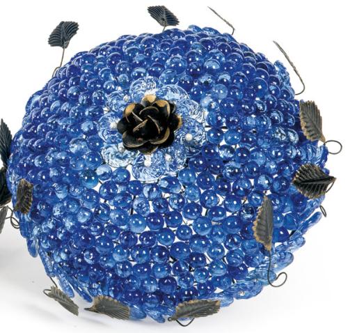  Aplique de cristal de Murano modelo "Erizo" color azul cobalto con hojas de hierro cortado.