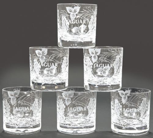 6 vasos de whisky de Tudor Crystal para la firma Jaguar tallados y grabados a la rueda Inglaterra h. 1980.