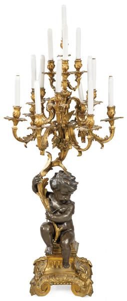Gran candelabro de bronce dorado y patinado, S. XIX.